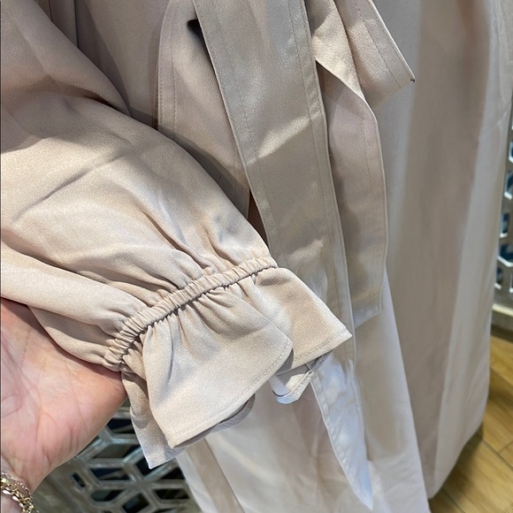 Drapey shirtdress in satin-back crepe ✨ - Picture 9 of 12